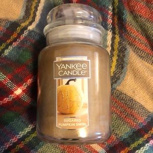 Yankee Candle Sugared Pumpkin Swirl Candle (22oz)